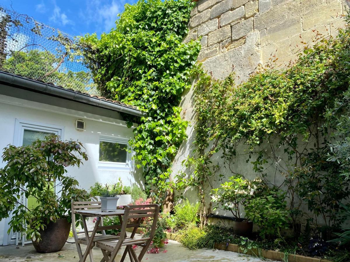 Cool Center Floral Apartment Bordeaux Buitenkant foto